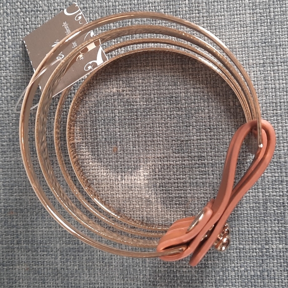 Fun Brown Leather Strap Button Closure Cuff Bracelet Gold Metal Bands - Picture 4 of 7